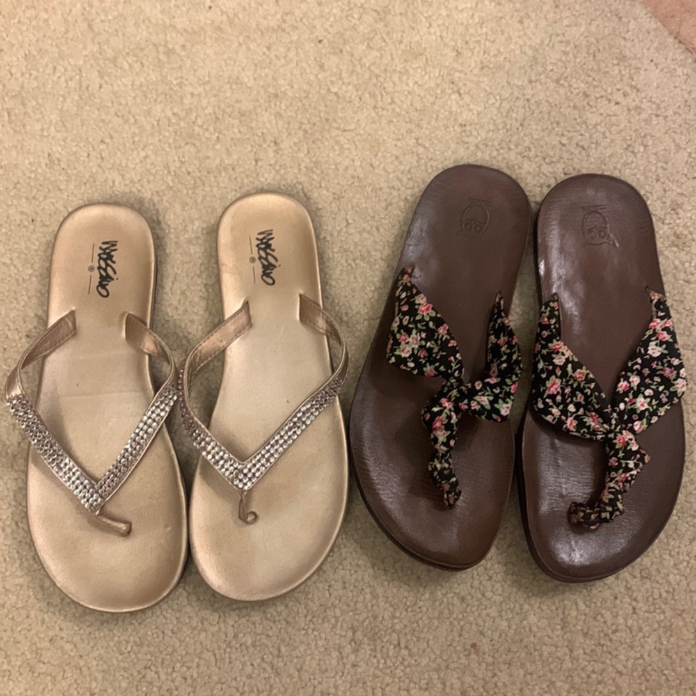 2 pairs of dressy flipflop sandals, Mossimo Target brand 5.5-6 small size